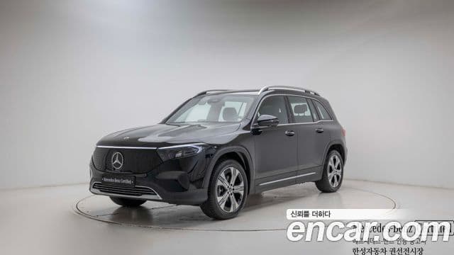 Mercedes-Benz EQB X243