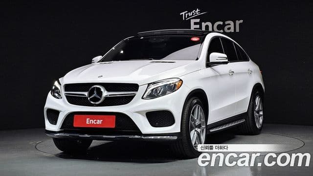 Mercedes-Benz GLE-Class W166