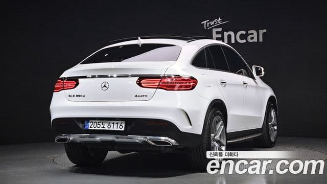 Mercedes-Benz GLE-Class W166 2