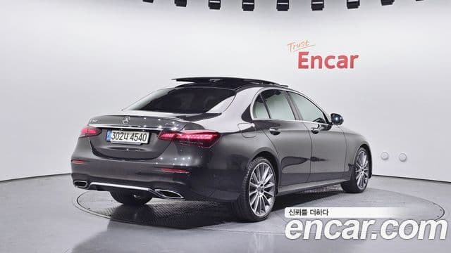 Mercedes-Benz E-Class W213 2