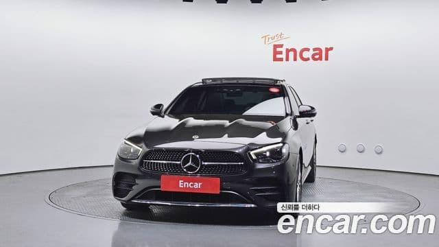 Mercedes-Benz E-Class W213 3