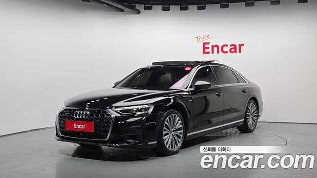Audi A8 (D5)