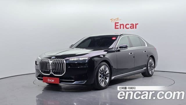 BMW 7 Series (G70)