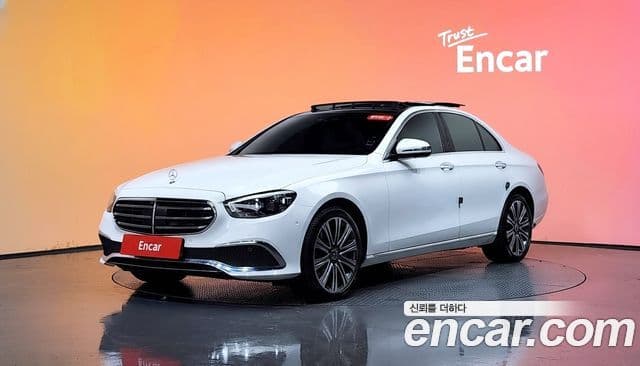 Mercedes-Benz E-Class W213 1