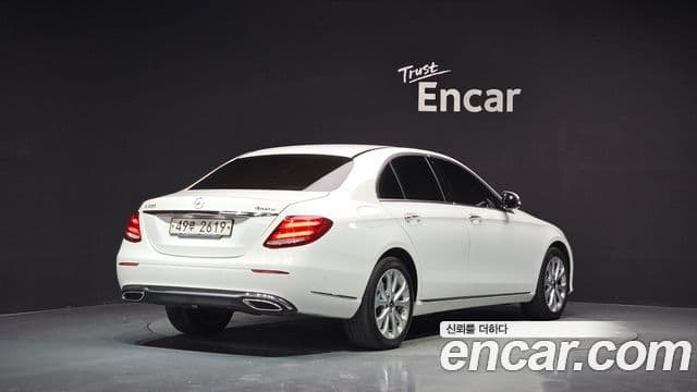 Mercedes-Benz E-Class W213 2
