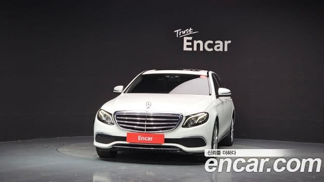 Mercedes-Benz E-Class W213 3