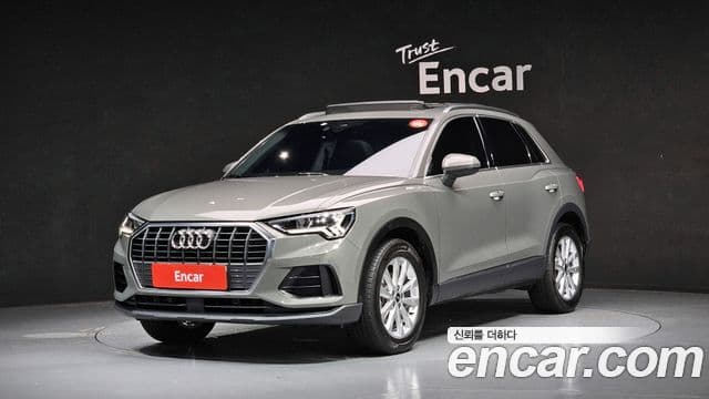 Audi Q3 (F3)