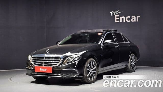Mercedes-Benz E-Class W213 1