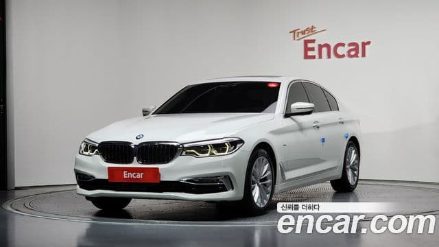 BMW 5 Series (G30)