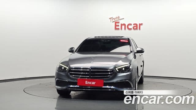 Mercedes-Benz E-Class W213 3