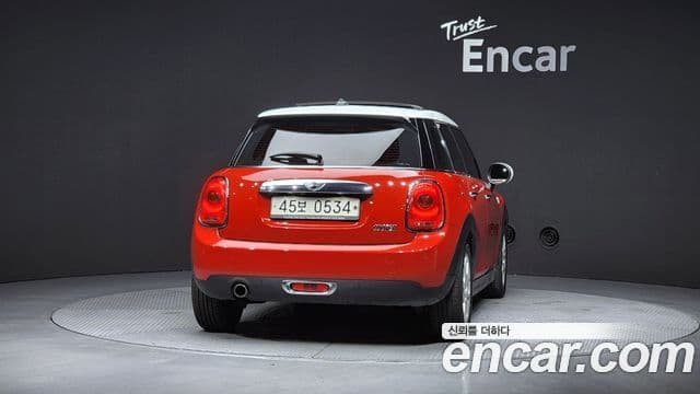 MINI Cooper 4