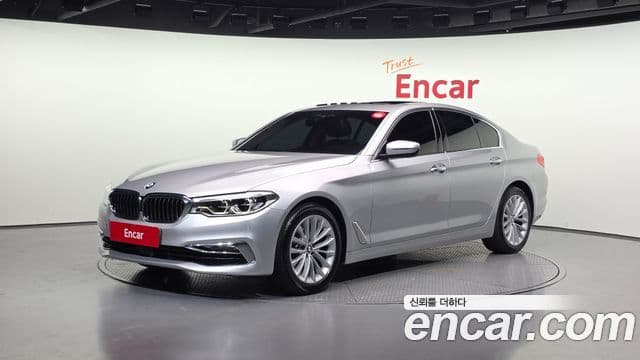 BMW 5 Series (G30)