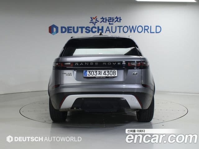 Land Rover Range Rover Velar 4