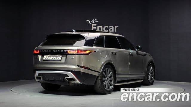 Land Rover Range Rover Velar 2