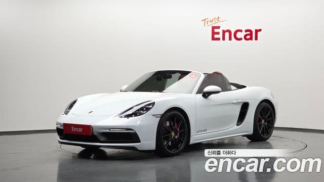 Porsche 718 Boxster 1
