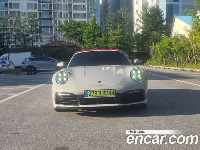 Porsche 911 (992) 3