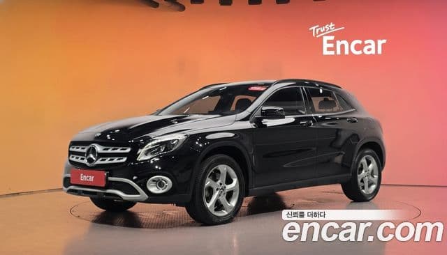 Mercedes-Benz GLA-Class X156