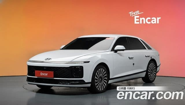 Hyundai Grandeur Hybrid (GN7)