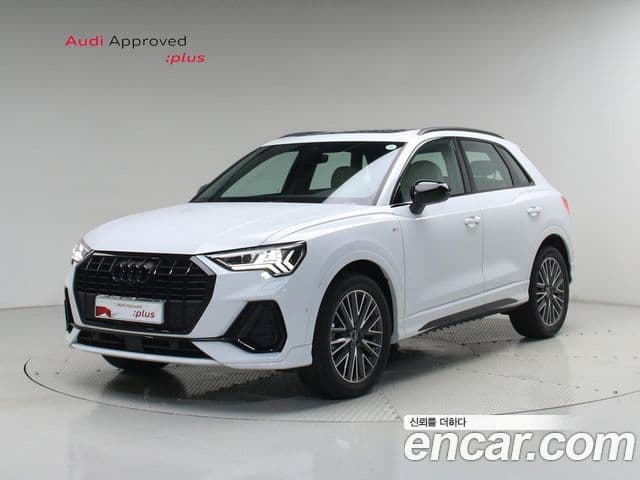 Audi Q3 (F3)