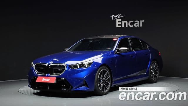 BMW M5 (G90)