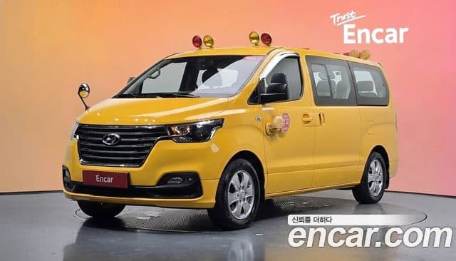 Hyundai The New Grand Starex