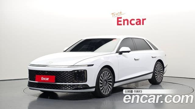 Hyundai Grandeur (GN7)