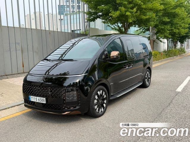 Hyundai Staria 3