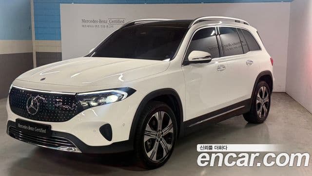 Mercedes-Benz EQB X243