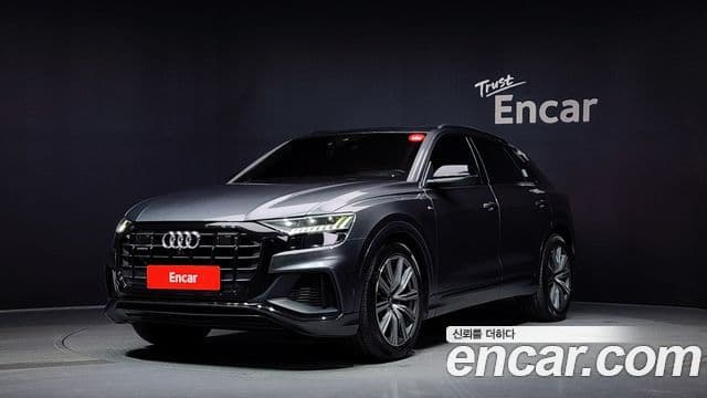 Audi Q8 (4M)