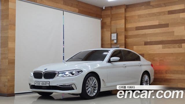 BMW 5 Series (G30)
