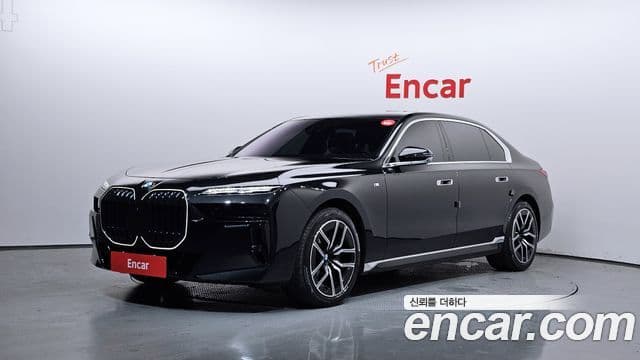 BMW 7 Series (G70)