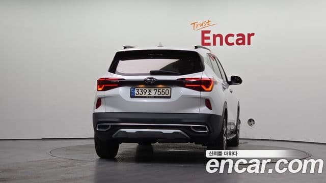 Kia Seltos 4