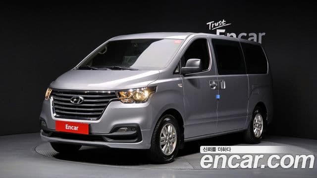 Hyundai The New Grand Starex