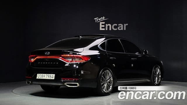 Hyundai Grandeur IG 2
