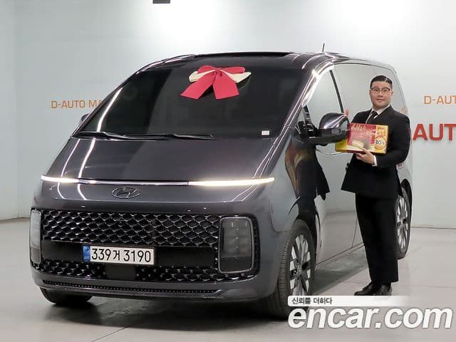 Hyundai Staria