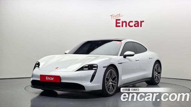 Porsche Taycan 1