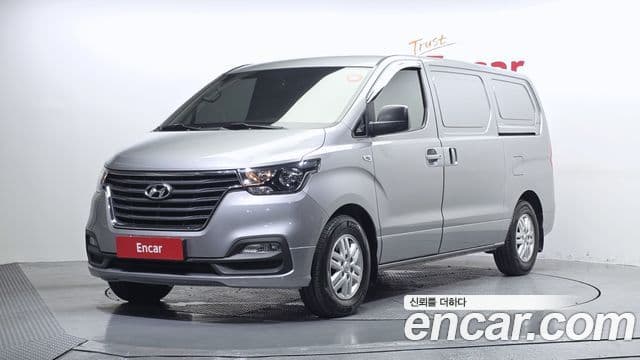 Hyundai The New Grand Starex