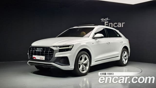 Audi Q8 (4M)