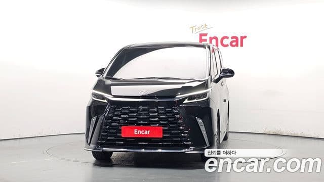 Lexus LM 2nd Gen 3