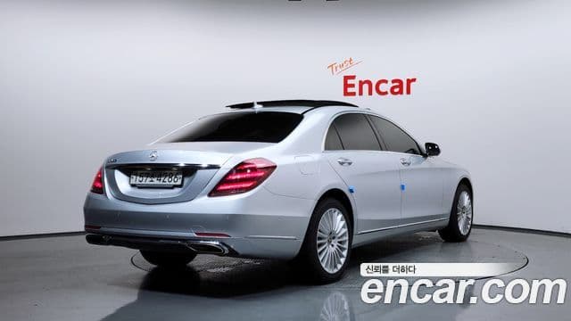 Mercedes-Benz S-Class W222 2