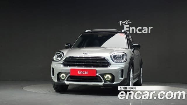 MINI Cooper Countryman 3