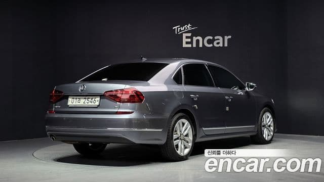 Volkswagen The New Passat 2