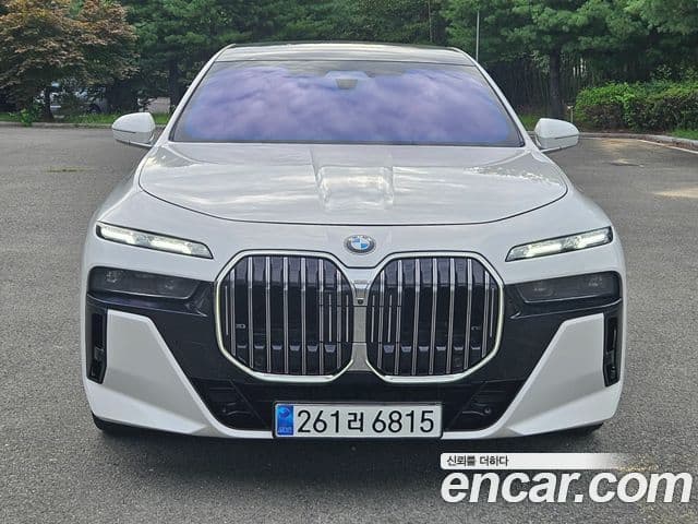 BMW 7 Series (G70)
