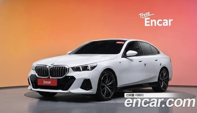 BMW 5 Series (G60)