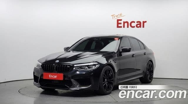 BMW M5 (F90)
