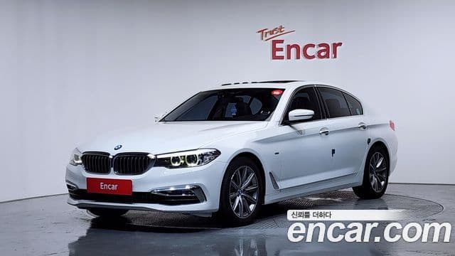 BMW 5 Series (G30)