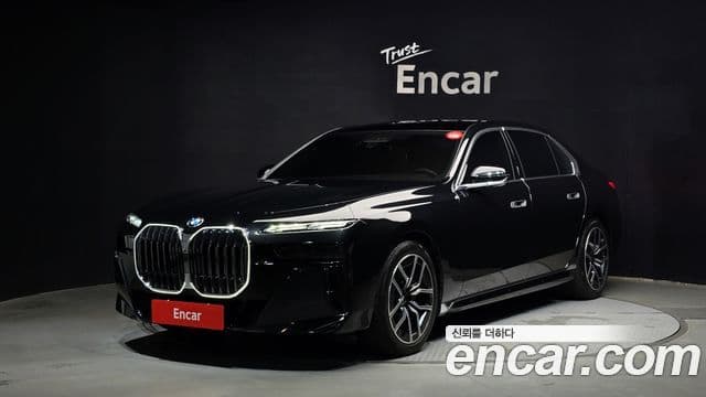 BMW 7 Series (G70)