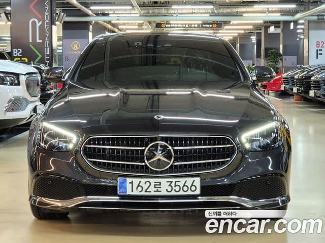 Mercedes-Benz E-Class W213 3