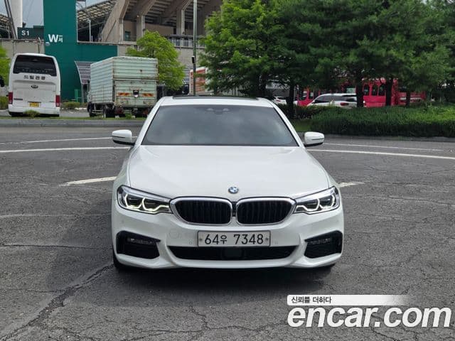 BMW 5 Series (G30) 2