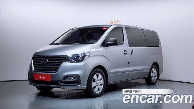 Hyundai The New Grand Starex